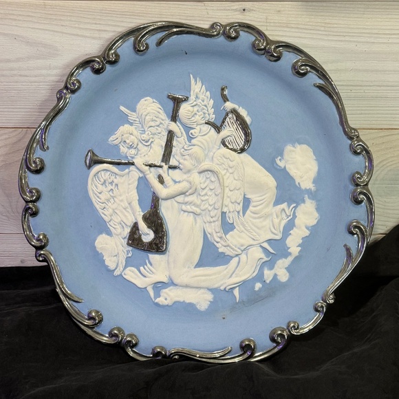 Vintage Handmade Ceramic Wedgwood Angels Plaque Signed - Picture 1 of 9